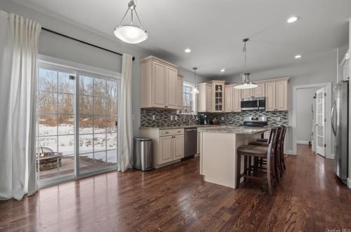 382 Bailey Rd, Montgomery NY  12549-2112 exterior