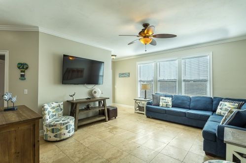 709 Gulf Beach Dr, Saint George Island FL  32328-2914 exterior