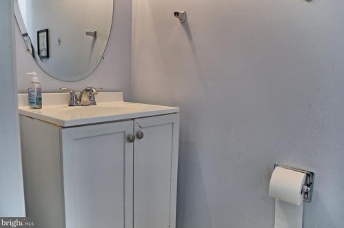 43 Wooten Ct, Dover DE  19904-3863 exterior