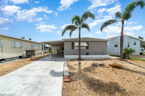 17861 Eglantine Ln, Fort Myers Beach, FL 33931-7138