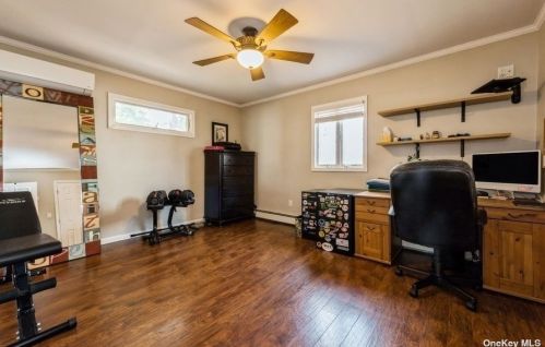 2493 7th Ave, Hempstead NY  11554-3325 exterior