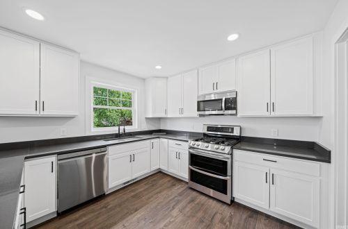 1108 Beacon Dr, Mishawaka IN  46544-6288 exterior