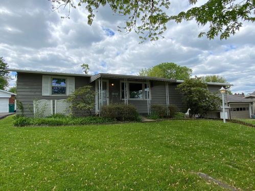 106 Long St, New Lexington, OH 43764-1509