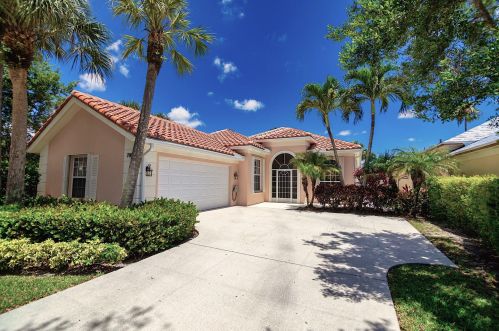 7803 Red River Rd, West Palm Beach, FL 33411-5817