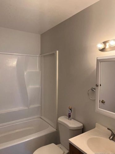 55 Wessels Ave, Bridgeport CT  06610-2396 exterior