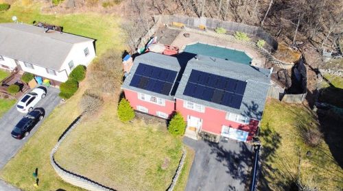 105 Haddad Rd, Waterbury, CT 06708-1897