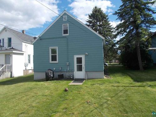 145 2nd St, Duluth, MN 55805-1702