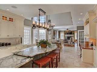 192 Cross Hwy, Westport, CT 06880-2849