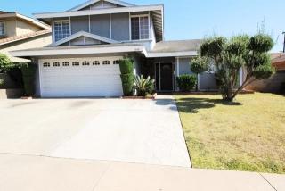 1848 Fernrock St, Long Beach, CA 90746-2539
