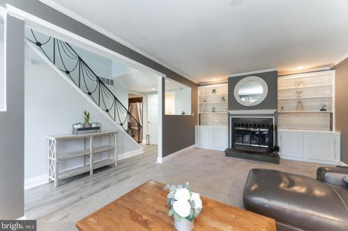 281 Chelsea Cir, Newtown Square PA  19073-2104 exterior