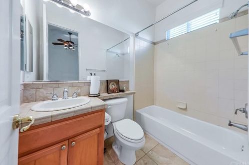 9 Loch Ness Lake Ct, Rancho Mirage CA  92270-5811 exterior