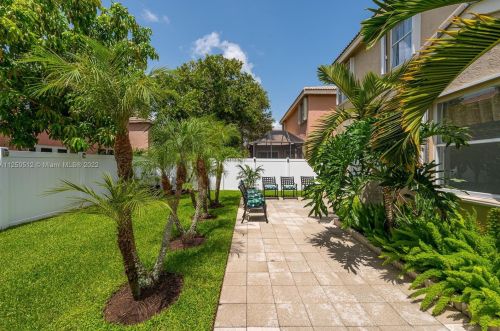 15042 20th St, Hollywood FL  33027-4363 exterior