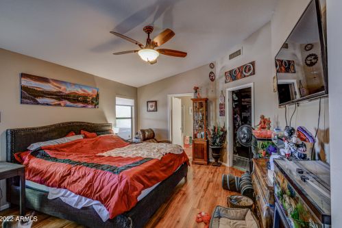 3822 Blackhawk Dr, Glendale AZ 85308-9487 exterior