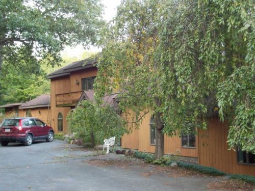 280 Monomonock Rd, Cresco, PA 18326