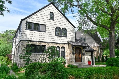 3601 Morris Blvd, Milwaukee WI 53211-2215 exterior