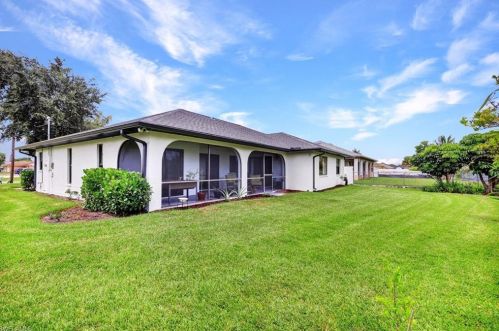 4984 30th Pl, Naples FL  34116-7749 exterior