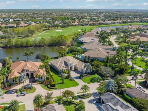 4252 Deephaven Ln, Naples FL  34119-8616 exterior