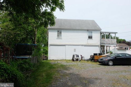 115 Portland St, Navy Sup Dpt PA  17055-3486 exterior