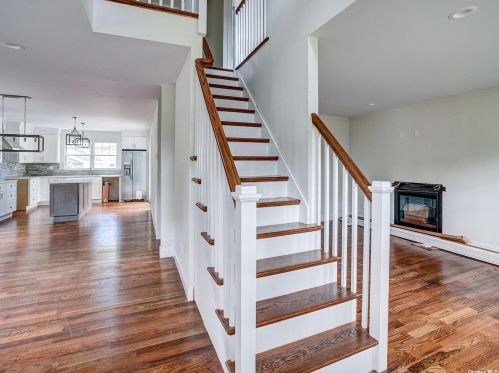 3653 Franklin St, North Wantagh, NY 11793-3501