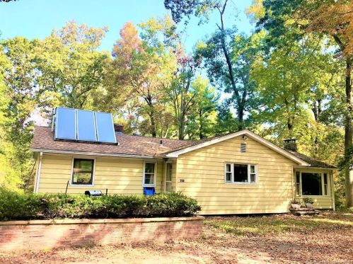 206 Parsonage Hill Rd, Northford, CT 06472-1445