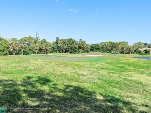 5293 Stonybrook Ln, Boynton Beach FL  33437-1616 exterior