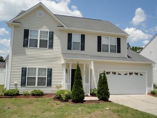 920 Troubadour Ln, Knightdale, NC 27545-7694