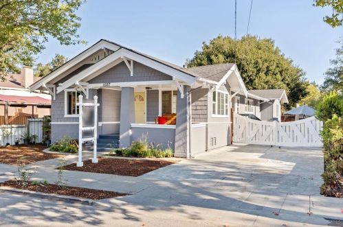 1027 High St, Palo Alto, CA 94301-2425