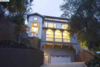 2268 Arrowhead Dr, Oakland, CA 94611-1559