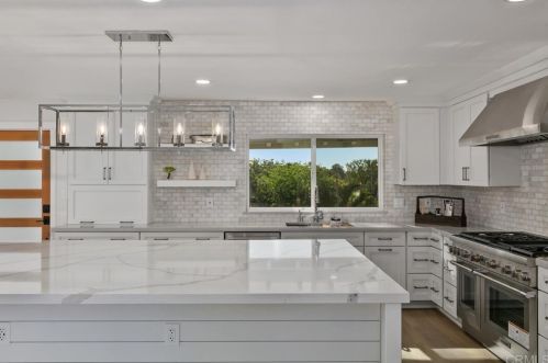 2160 13th St, Encinitas CA  92024-6801 exterior