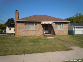 1588 Norton St, Rochester, NY 14621-4041