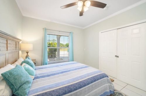 618 111th Ave, Naples FL  34108-1826 exterior