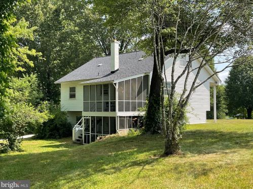 13117 Hazel River Rd, Rixeyville, VA 22737-2219