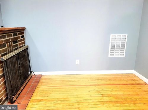 20 Kendall Blvd, Camden NJ  08107-1512 exterior