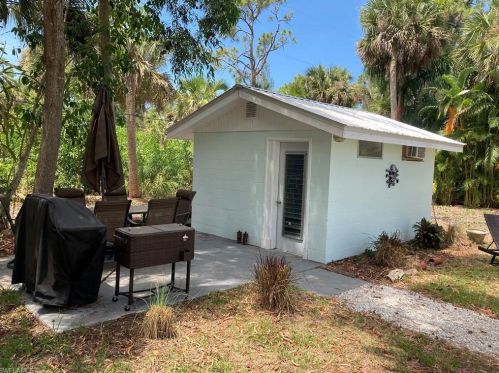 3567 Papaya St, Saint James City FL  33956-2572 exterior