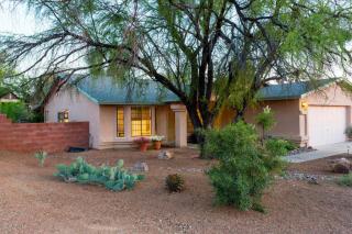 4763 Daphne Ln, Tucson, AZ 85742-4175