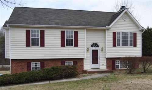 161 Elmwood St, Farmington, NC 27028-7263