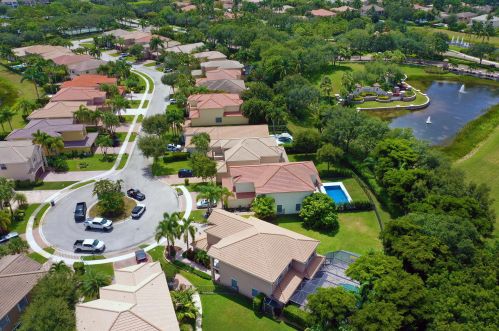 8938 Hidden Acres Dr, Boynton Beach FL  33473-4854 exterior