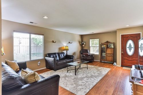 229 Woodlake St, Lake Elsinore, CA 92530-1891
