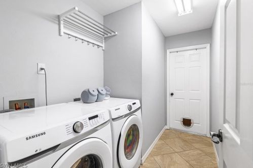 1030 Eubanks St, Lehigh Acres FL  33974-2677 exterior