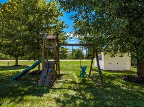 3230 Weeping Spruce Dr, Darbydale OH  43123-1490 exterior