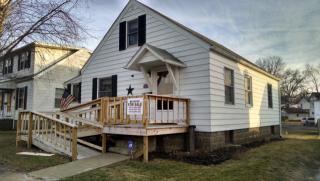 1305 Orange St, Coshocton, OH 43812-2228