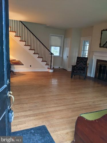 2 Wier Ave, Wilmington, DE 19809-3148