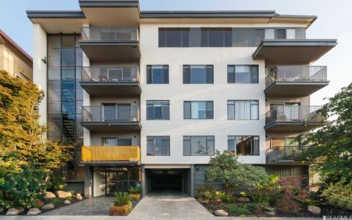 346 Hanover Ave, Oakland, CA 94606-1373