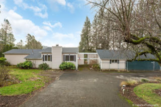2230 Powell Blvd, Damascus OR  97030 exterior