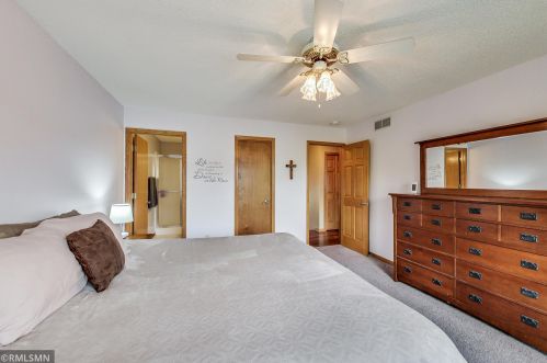 7400 Brady Path, South Saint Paul MN  55076-2341 exterior