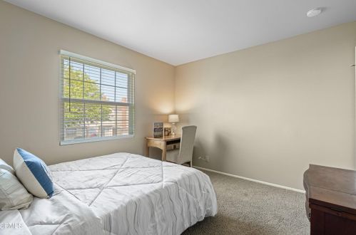 1640 Rivas Ln, Oxnard CA 93035-2749 exterior