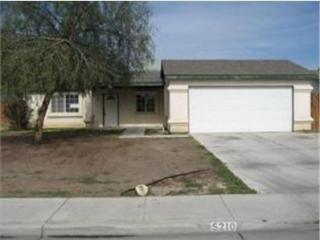 5210 Oswell Park Dr, Bakersfield, CA 93307-7601