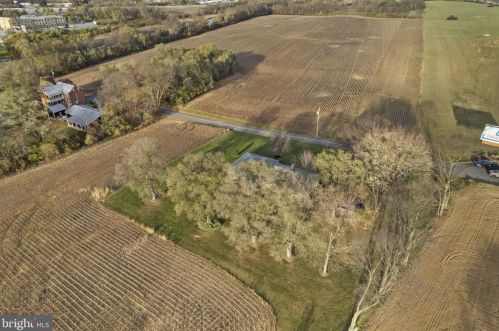 250 Shady Ln, Carlisle PA  17013-1637 exterior