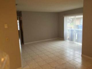 3140 Bloomingdale Villas Ct, Brandon, FL 33511-7587