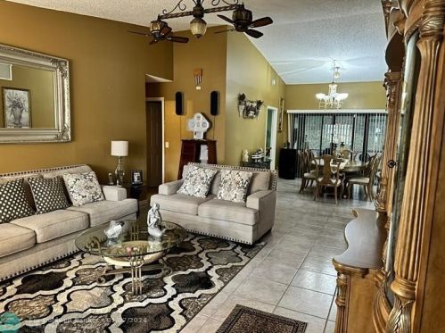 12088 Country Greens Blvd, Boynton Beach, FL 33437-2036